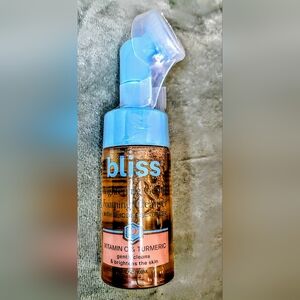 BLISS Brightening Foaming Cleanser with Silicone Scrubber